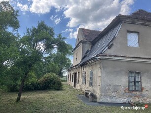 Zabytkowy dom z1771 roku, do remontu