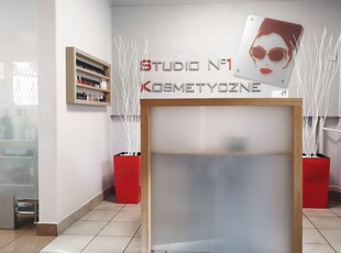 Podnajem stanowiska kosmetycznego, manicure, pedicure