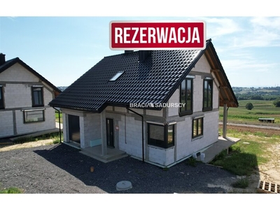 Dom na sprzedaż 159,92 m², oferta nr BS5-DS-298173-21