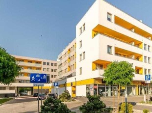 Prestiżowy Apartament: Plaża, Parking w Cenie