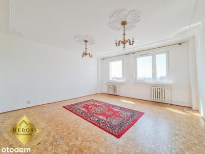 Śródmieście / 3 przestronne pokoje / duży balkon