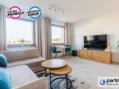 Apartament w centrum miasta z windą w kamienicy