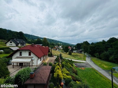 Oddzielna kuchnia, Balkon, Winda, Metro