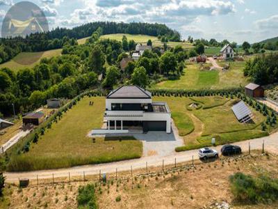 Dom na sprzedaż 5 pokoi świdnicki, 263 m2, działka 4000 m2