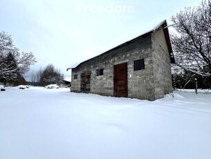 Dom z ogromną działką w Radoszewnicy,