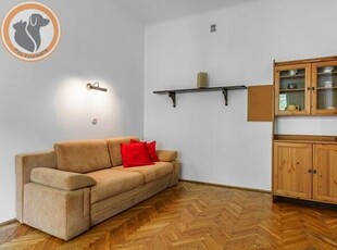 Odolańska 11, duża kawalerka pet-friendly, 35 m2