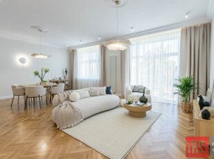 Piękny apartament w kamienicy przy pl. Narutowicza