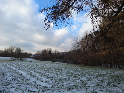 Działka budowlana z widokiem na dolinę