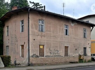 Zamiana mieszkalno usługowy w centrum Piechowic do remontu!