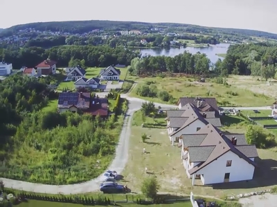 Dom nad jeziorem w Kolbudach