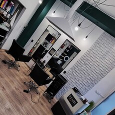 Lokal usługowy- salon fryzjerski w centrum Rybnika. CZYNSZ 580 zł!