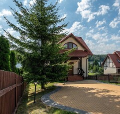 Mazury, dom z prywatną linią brzegową, pomostem, łódką, Płociczno