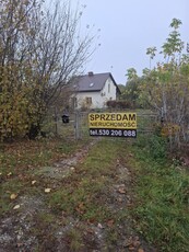 Sprzedam dom z działką.