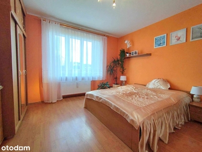 4 pokojowy apartament z miejscem postojowym