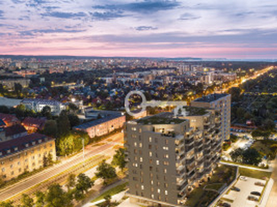 Apartament na najwyższym piętrze niedaleko morza