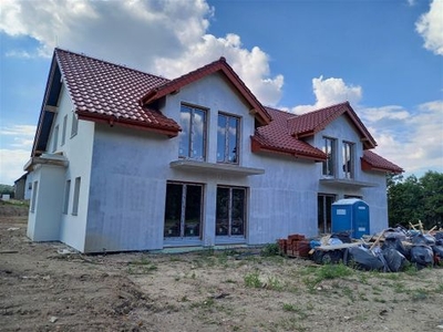 Dom na sprzedaż 4 pokoje Wałbrzych, 216 m2, działka 700 m2