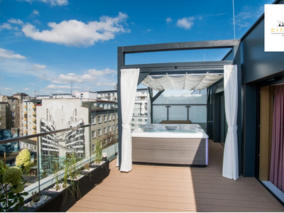 Luksusowy penthouse z tarasem, jacuzzi i klimatyza