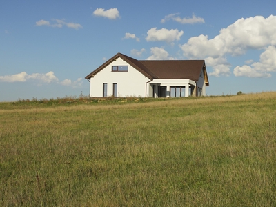 Dom na Mazurach nad rzeką w doskonałej lokalizacji