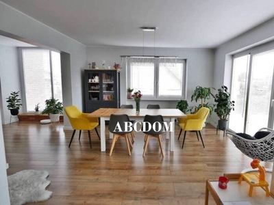 Dom na sprzedaż 218,94 m², oferta nr 383630235