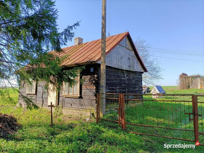 Siedlisko w ładnej okolicy gm. Gniewoszów.