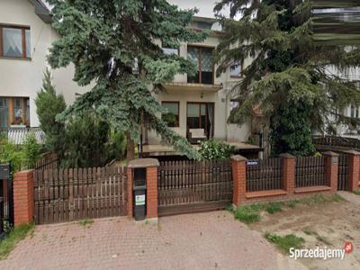 Syndyk sprzeda dom jednorodzinny przy ul. Jeleniowskiej 52