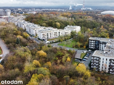 Apartament w kameralnym budynku – Park Lotników