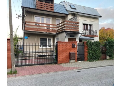 Dom na sprzedaż 200,00 m², oferta nr FEWA751