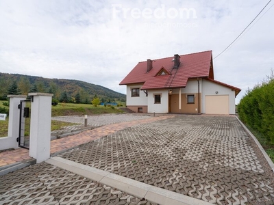 Dom na sprzedaż 233,59 m², oferta nr 10589/3685/ODS