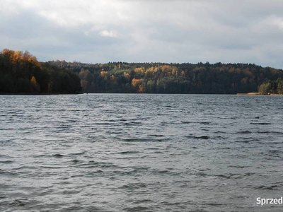 Mazury! Stare Juchy działki w okolicach jeziora lasu.