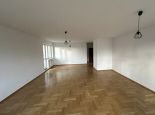 Apartament 132m2+ 2 garaże i piwnica. JAK NOWE