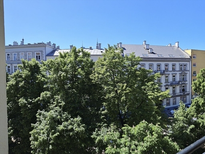 Mieszkanie trzypokojowe na sprzedaż