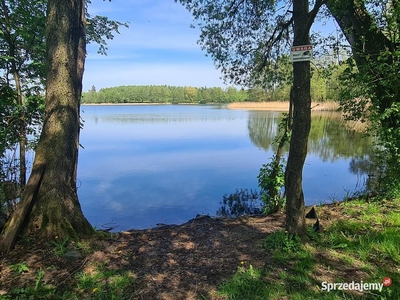 Działka budowlana z linią brzegową