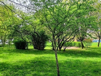 Mieszkanie trzypokojowe na sprzedaż