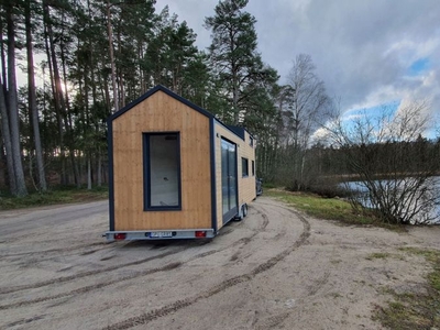 Tiny House - całoroczny mobilny dom biuro - na przyczepie 3,5T do auta