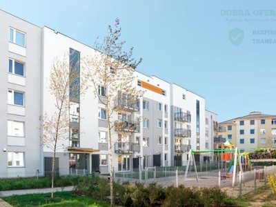 3 kompaktowe z ogródkiem 65m2 i dużą komórką