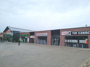 Lokal usługowo-handlowy 151m²