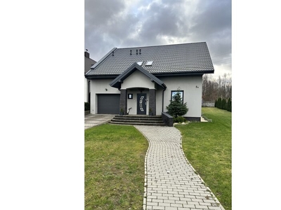 Dom na sprzedaż 182,00 m², oferta nr 827656