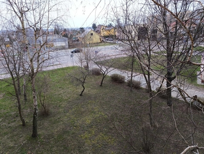 Mieszkanie do remontu, 2 piętro, duży balkon