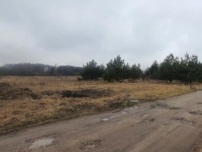 Atrakcyjna działka budowlana w Trąbkach Małych.