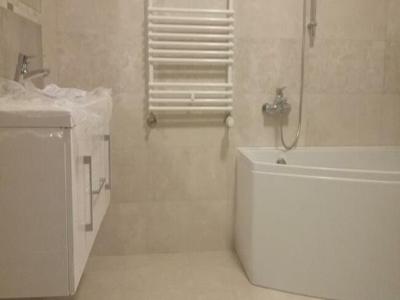 Apartament 114 m2 , 4 pokoje, 3 garaże podziemne