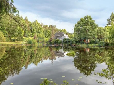 Dom na sprzedaż 3 pokoje Szymbark, 179 m2