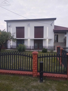 Dom na sprzedaż 6 pokoi Kalisz, 200 m2, działka 2000 m2