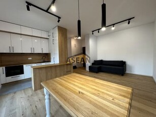 Apartament, ul. Białego Dębu