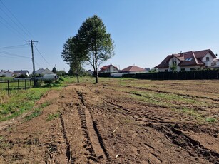 Działka budowlana 13.33 ar - Zawierzbie