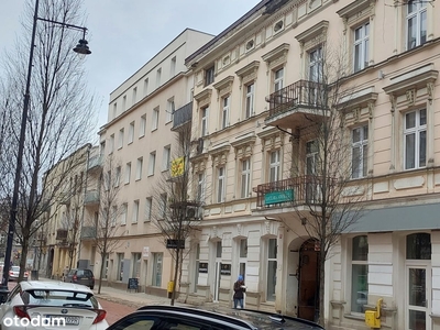 Piotrkowska/Jaracza blok z cegły II piętro balkon