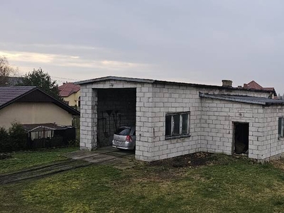 Wynajmę lub sprzedam 120m2 do remontu.