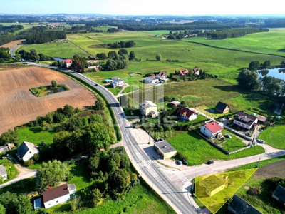 Budynek blisko Jezior oraz Lasów