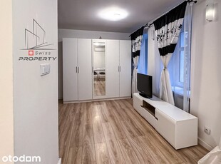 Wyjątkowa Kawalerka W Pięknej Kamienicy 40M2