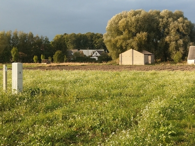 Świetny teren inwestycyjny - Sierosław