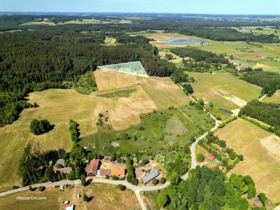 Suryty - interesująca działka przy ścianie lasu